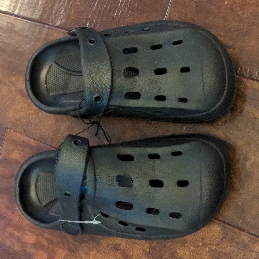 Youth size shoes NWT